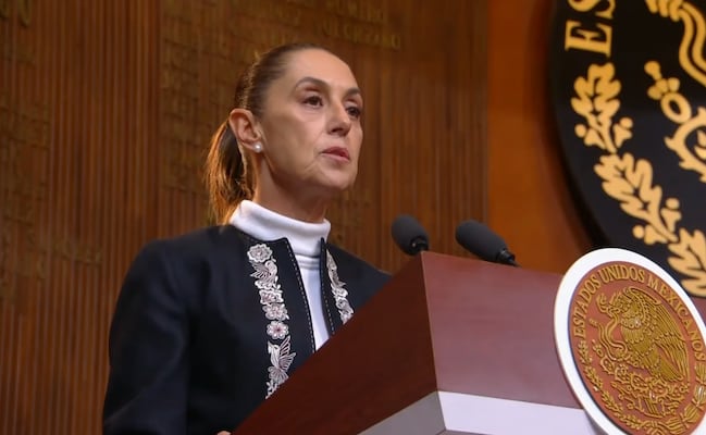 Sheinbaum: México no se doblega y no se vende; reitera que el país no regresará al régimen de privilegios