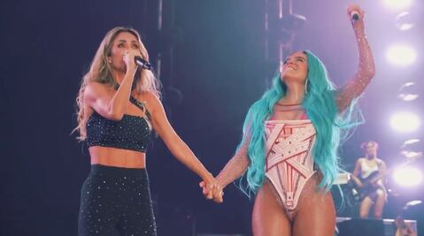 Así fue el encuentro entre Karol G y Anahí, antes de cantar "Sálvame" 