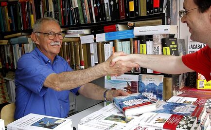 Todo el teatro de Eduardo Mendoza en un libro
