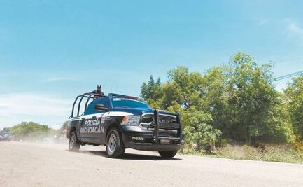 Habitantes de Aguililla, aislados por los cárteles