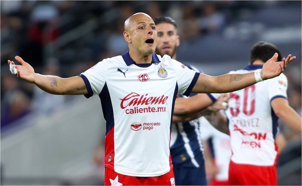 Javier Hernández durante un encuentro de las Chivas en el Clausura 2025. FOTO: IMAGO7