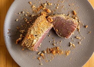 Comida lista con pocos ingredientes: tataki de atún