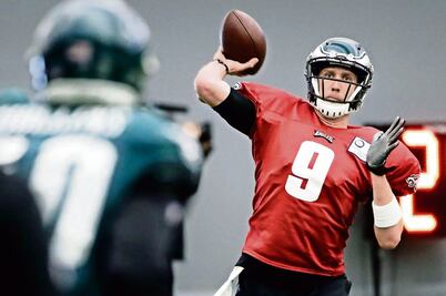 A prueba, las dotes de Foles