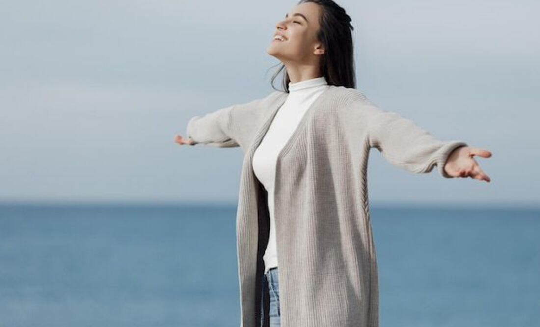 La felicidad es un viaje continuo y no un destino final. Foto: Freepik.