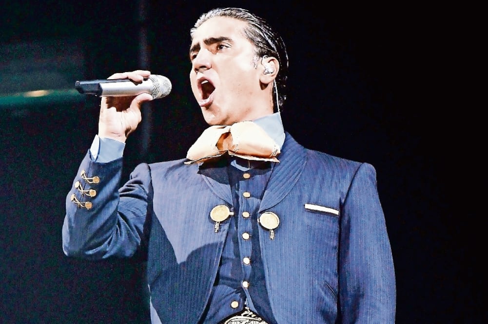 Alex cantó con El Divo de Juárez varias veces (ARCHIVO EL UNIVERSAL)