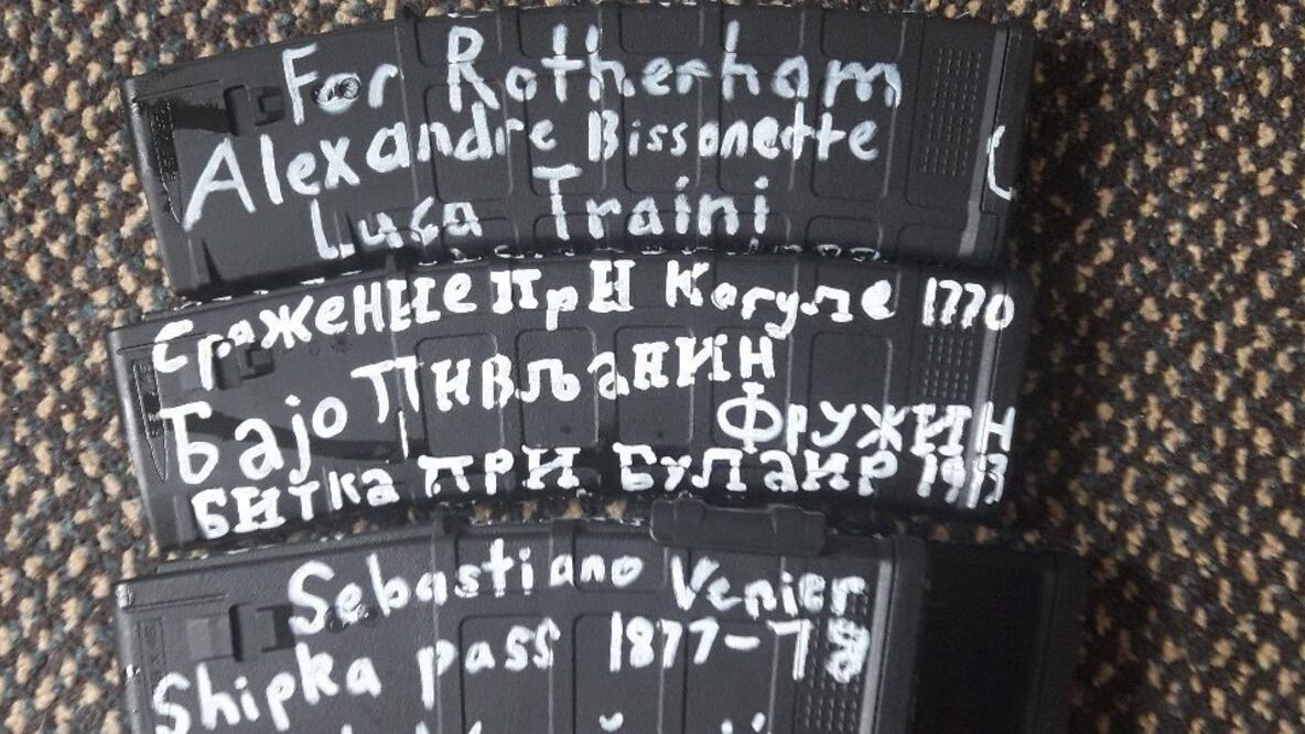 Diversas inscripciones hacen alusión a batallas en las que se venció al Imperio Otomano. Foto: Reuters 