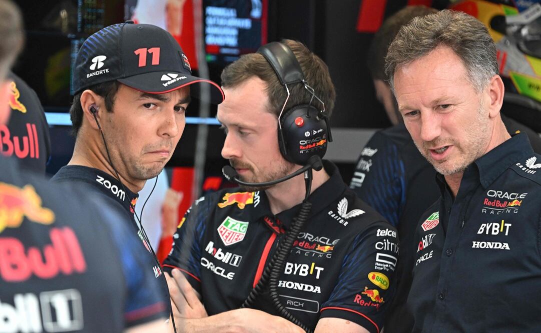 Checo Pérez y Christian Horner durante las actividades del Gran Premio de Hungría - Foto: AFP