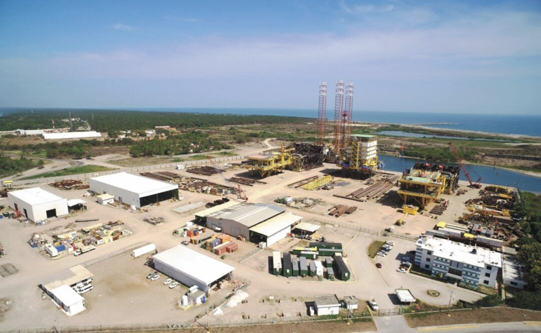 Buques piratas y huachicoleros