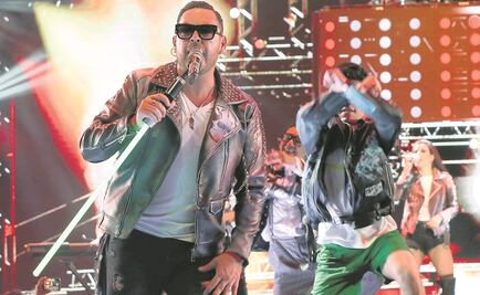 Matute celebra cantando y bailando