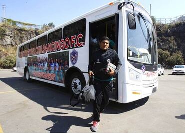 Homenajean a jugador de Avispones