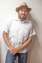 Reconocen poesía escrita en tzotzil