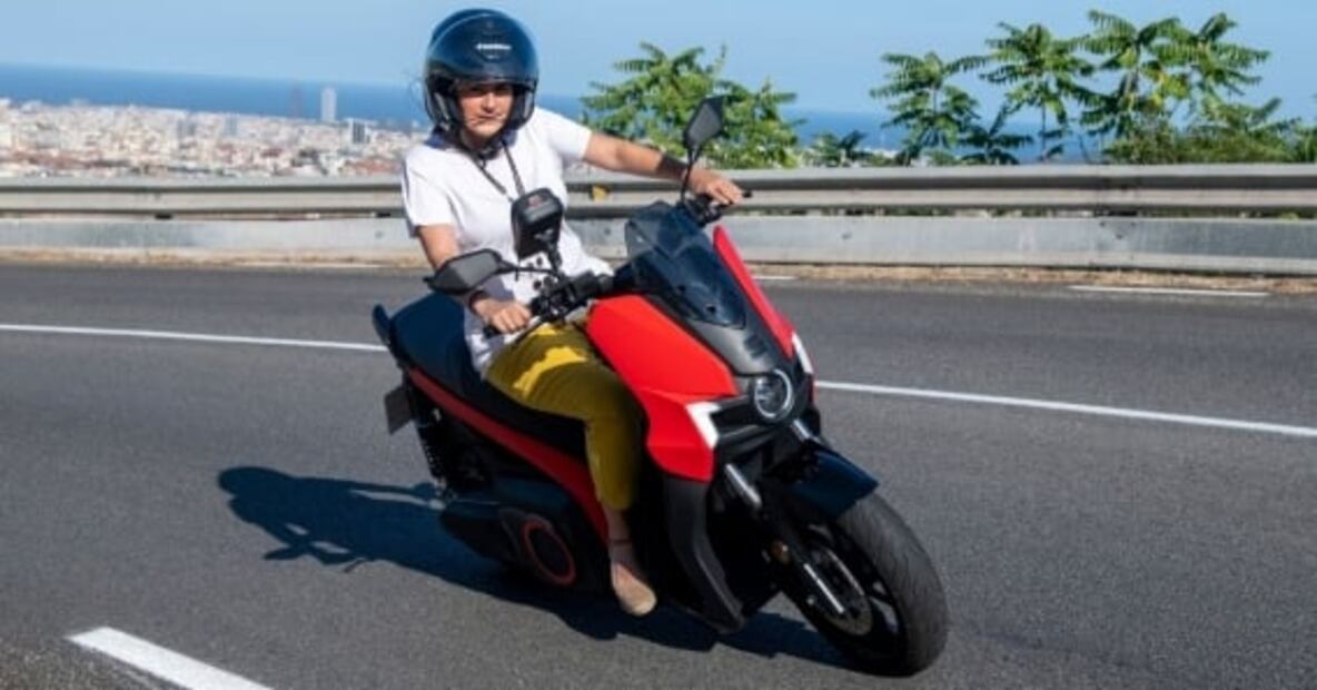 SEAT MÓ eScooter 125, así se maneja la primera moto eléctrica de la marca española