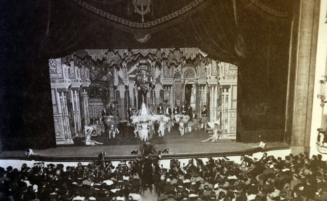 El Gran Teatro Esperanza Iris estrenó el 25 de mayo de 1918. Foto: Tomada del libro "Tiempos de ópera. Crónicas del Teatro de la Ciudad 1918-2011. Esperanza Iris"