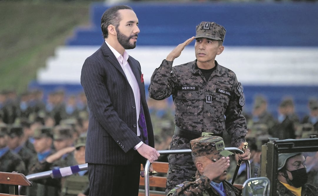 El presidente salvadoreño, Nayib Bukele, en la graduación de personal militar en el Viejo Cuscatlán, el lunes pasado. Foto: Marvin RECINOS. AFP