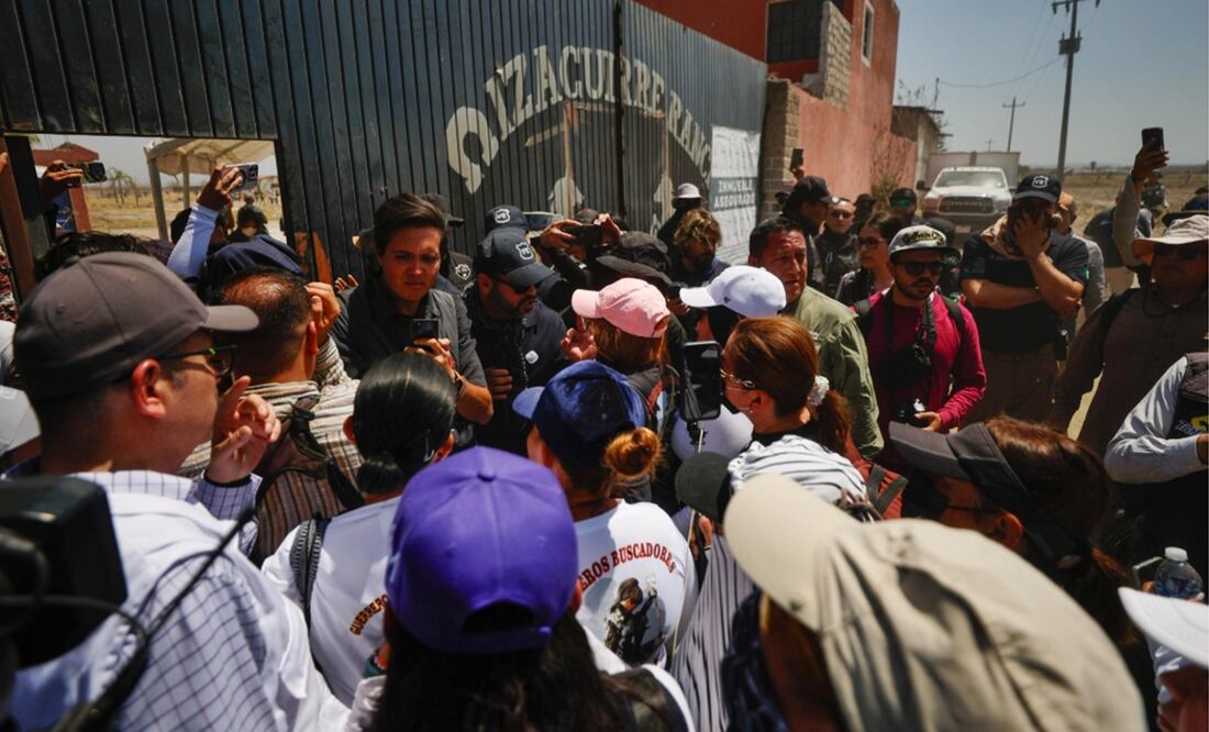 Madres buscadoras de diferentes estados del país recorrieron el rancho Izaguirre en Teuchitlán, Jalisco, el 20 de marzo de 2025. Foto: Diego Simón Sánchez/EL UNIVERSAL