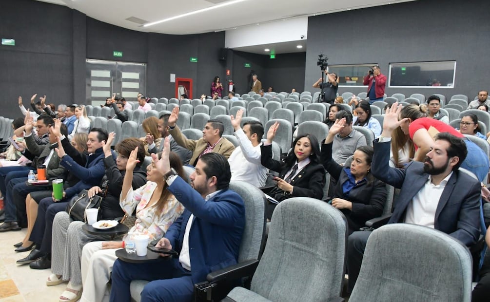 Este viernes, el pleno aprobó en una sede alterna, con 18 votos a favor y 11 en contra, la reforma judicial. | Foto: Especial.