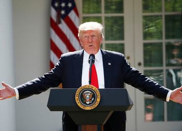 Amaga Trump al Congreso con vetar Presupuesto por muro y "dreamers"