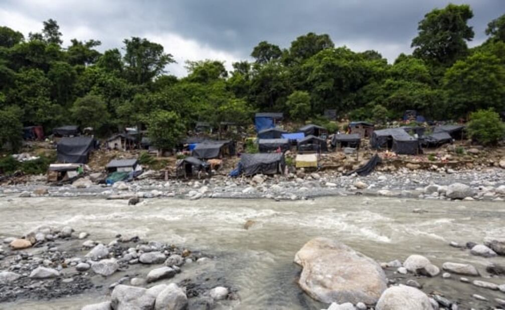 India busca sobrevivientes tras lluvias que dejaron más de 138 muertos
