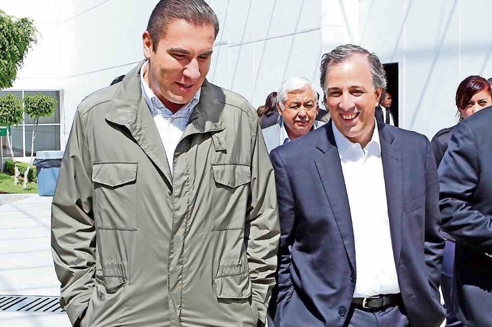 El gobernador Rafael Moreno Valle con el titular de Sedesol, José Antonio Meade, quien participó en la sesión de la Ciudad de las Ideas (ESPECIAL)