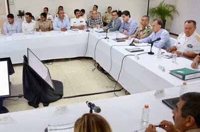 Yunes amaga a ediles con dejarles tareas de seguridad
