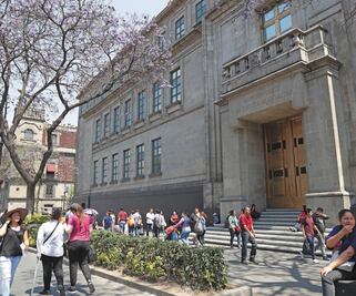 Recortan salarios a contrapesos