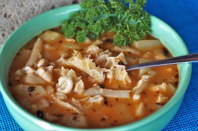 Pozole de pancita, el guiso de Doña Ángela para terminar el mes