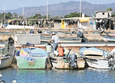 Pescadores, a la deriva tras veda en Sonora