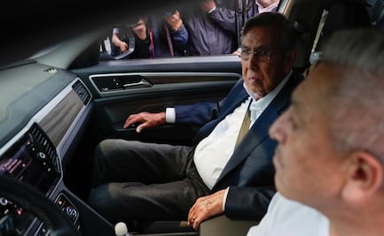 Cuauhtémoc Cárdenas y amigos despiden a Muñoz Ledo en el Panteón Francés