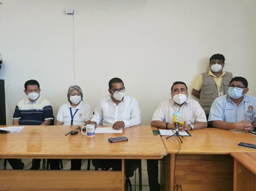 Paran labores 3 mil empleados de Salud en Oaxaca; exigen vacunas contra Covid-19 