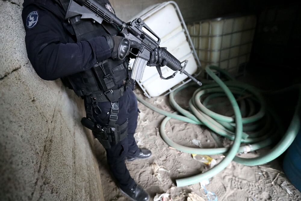 En los primeros dos meses de este año, las tomas clandestinas alcanzaron las mil 647 y sólo se lograron asegurar 33 mil 264 litros de gasolinas y 8 mil 590 litros de diesel.