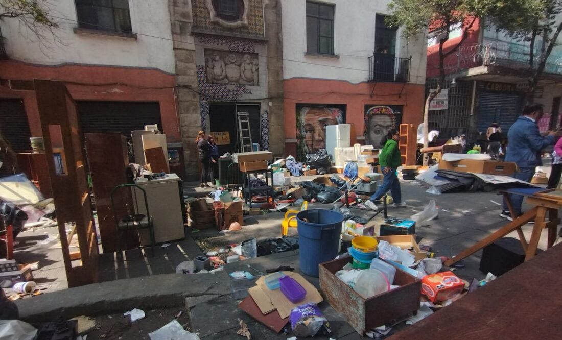 Vecinos exigen reinstalación tras desalojo en República de Cuba; denuncian robo de pertenencias. Foto: Fernanda Rojas