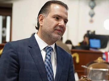 Tras orden de captura en su contra, Von Roehrich pide licencia indefinida como diputado local