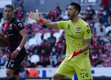 Camilo Vargas vive el mejor momento de su carrera en el Atlas