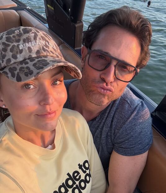 Angelique Boyer y Sebastián Rulli, más de una década de amor y complicidad.