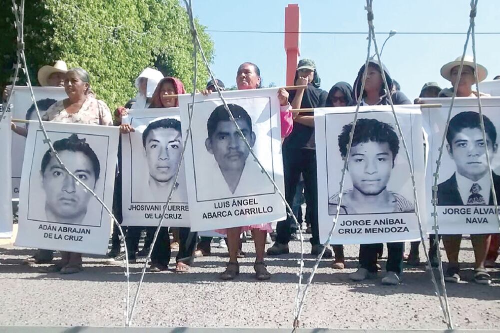 El gobierno mexicano tiene conocimiento del uso de fusiles de asalto de manufactura alemana que fueron importados de manera ilegal por las autoridades y utilizados contra los normalistas en Iguala los días 26 y 27 de septiembre de 2014 (ARCHIVO )