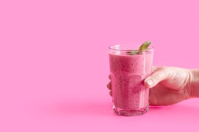 El curioso cambio en tu cuerpo al reemplazar una comida por un batido de frutas; ¿es realmente saludable?