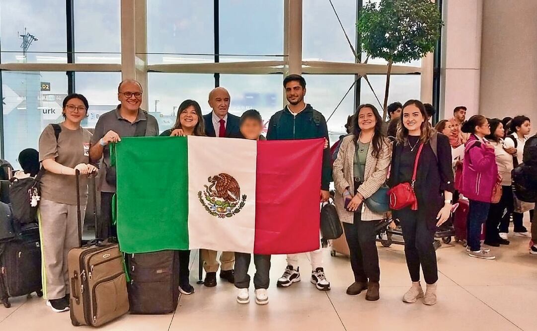 Los mexicanos salieron de Líbano en vuelos humanitarios; unos viajan a México y otros a Europa. Foto: Especial