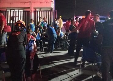 Evacuan a 276 trabajadores por aparente fuga de amoniaco en empresa de El Carmen, Nuevo León; 56 resultaron intoxicados