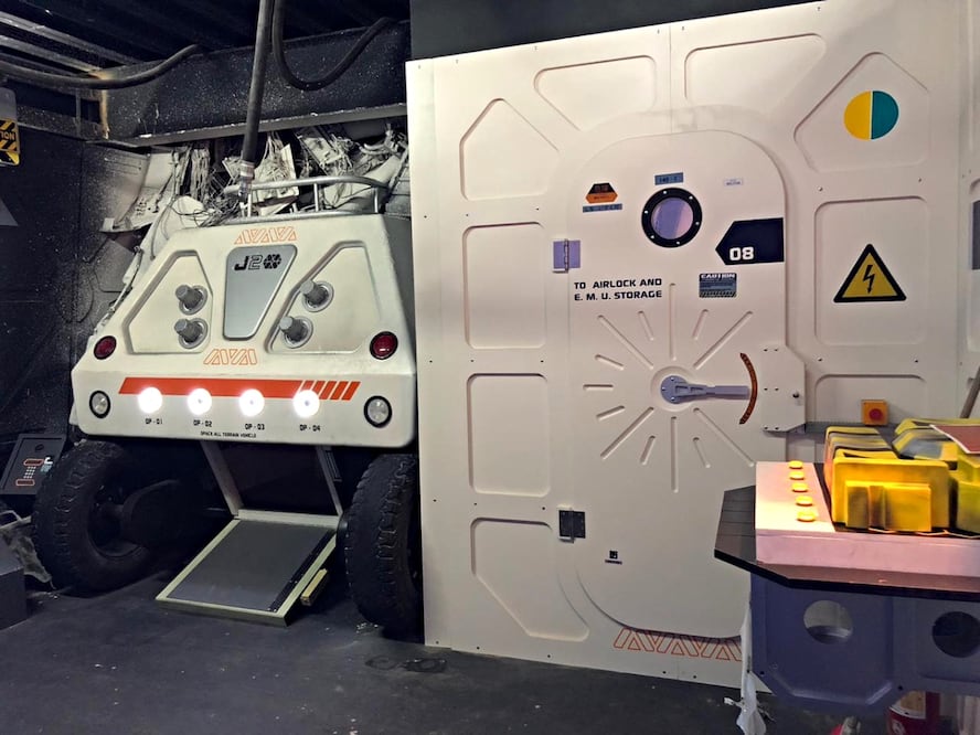 En Enigma Rooms resuelve dilemas y acertijos en una nave espacial. Foto: Cortesía Enigma Rooms