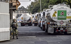 Ganancias de Pemex bajan 70% en segundo trimestre; caída ocurre pese a más proceso de crudo en refinerías