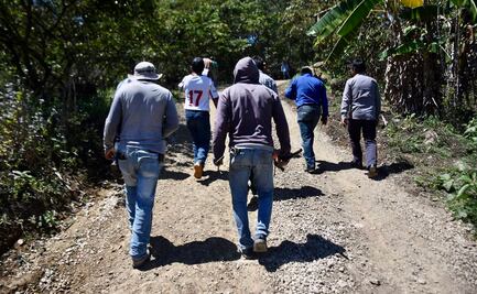 Tras irrupción de autodefensas, regresan 53 desplazados a Pantelhó