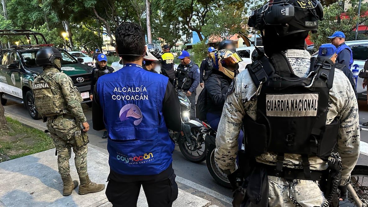 Realizan operativo de revisión a motocicletas en alcaldía Coyoacán. (Foto: especial)