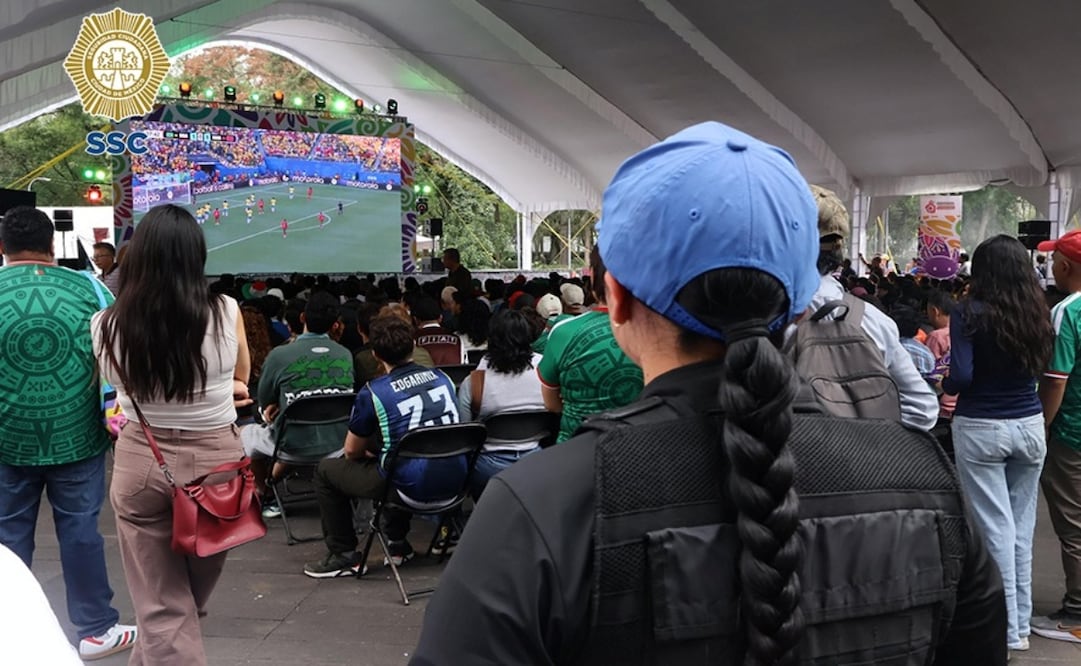 Detienen a tres personas en el FIFA Fan Fest del Zócalo; les aseguran celulares presuntamente robados y droga. Foto: Especial