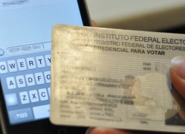 Alertan por fraudes a través de mensajes en móviles