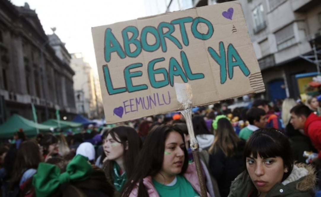 “Marea verde” de Argentina vuelve a la carga por legalización del aborto