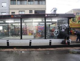 Encapuchados causan pintas en zona Centro; hay saldo blanco