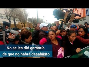 Cierran puerta de Palacio Nacional a padres de niños con cáncer