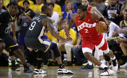 Raptors derrota a Warriors en el Juego 4 y acaricia el título
