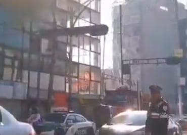 ¡Cállese, perra! me contestó un policía de tránsito, dice Paola Rojas