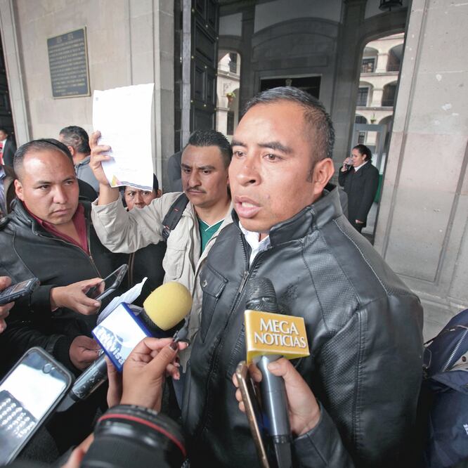 Queja. Jorge Díaz es uno de dos sobrevivientes de la agresión en la zona colindante con Guerrero y Michoacán. (JORGE ALVARADO. EL UNIVERSAL)